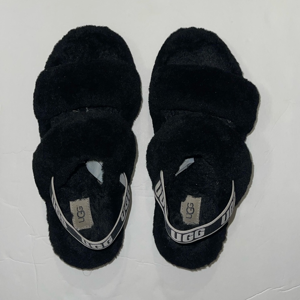 UGG Oh Yeah Slides, size 8